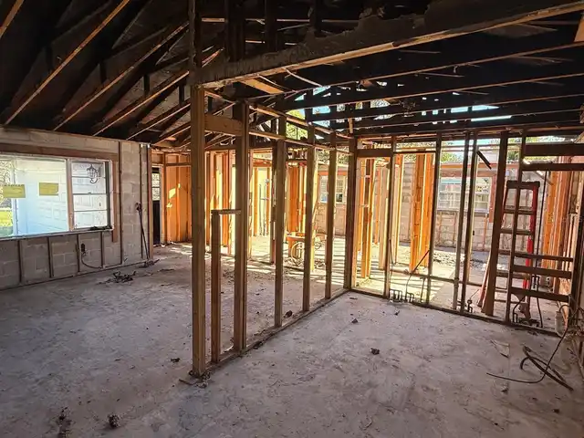 Listing Photo 8