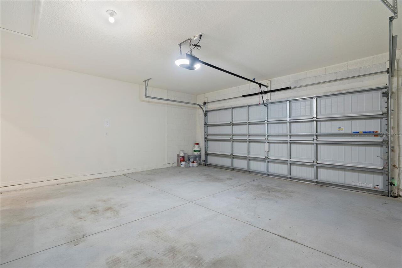 Listing Photo 9
