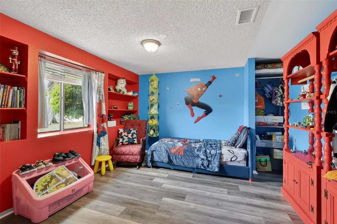Listing Photo 18