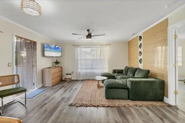 Listing Photo 22