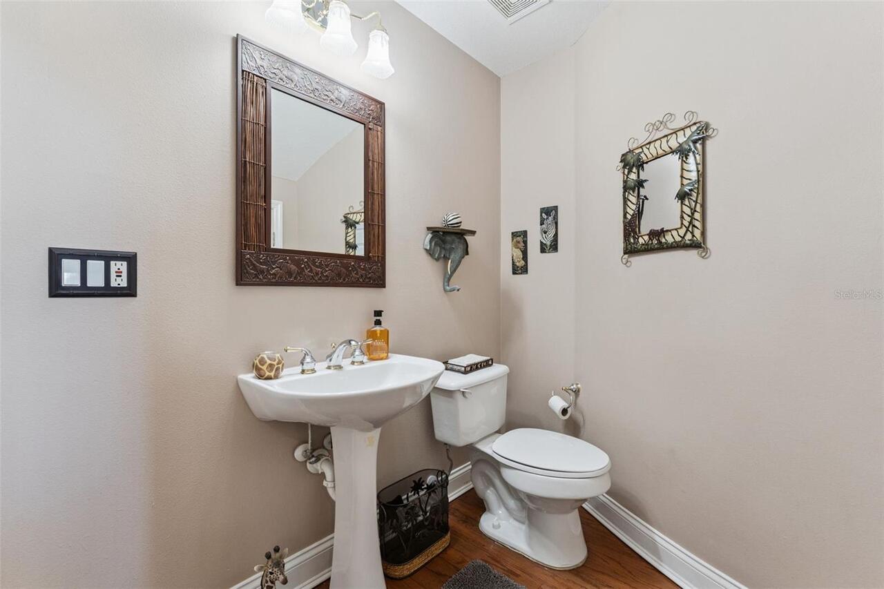 Listing Photo 12