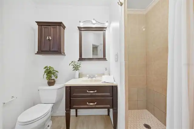 Listing Photo 18