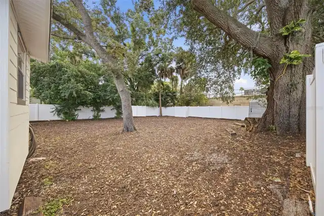 Listing Photo 24