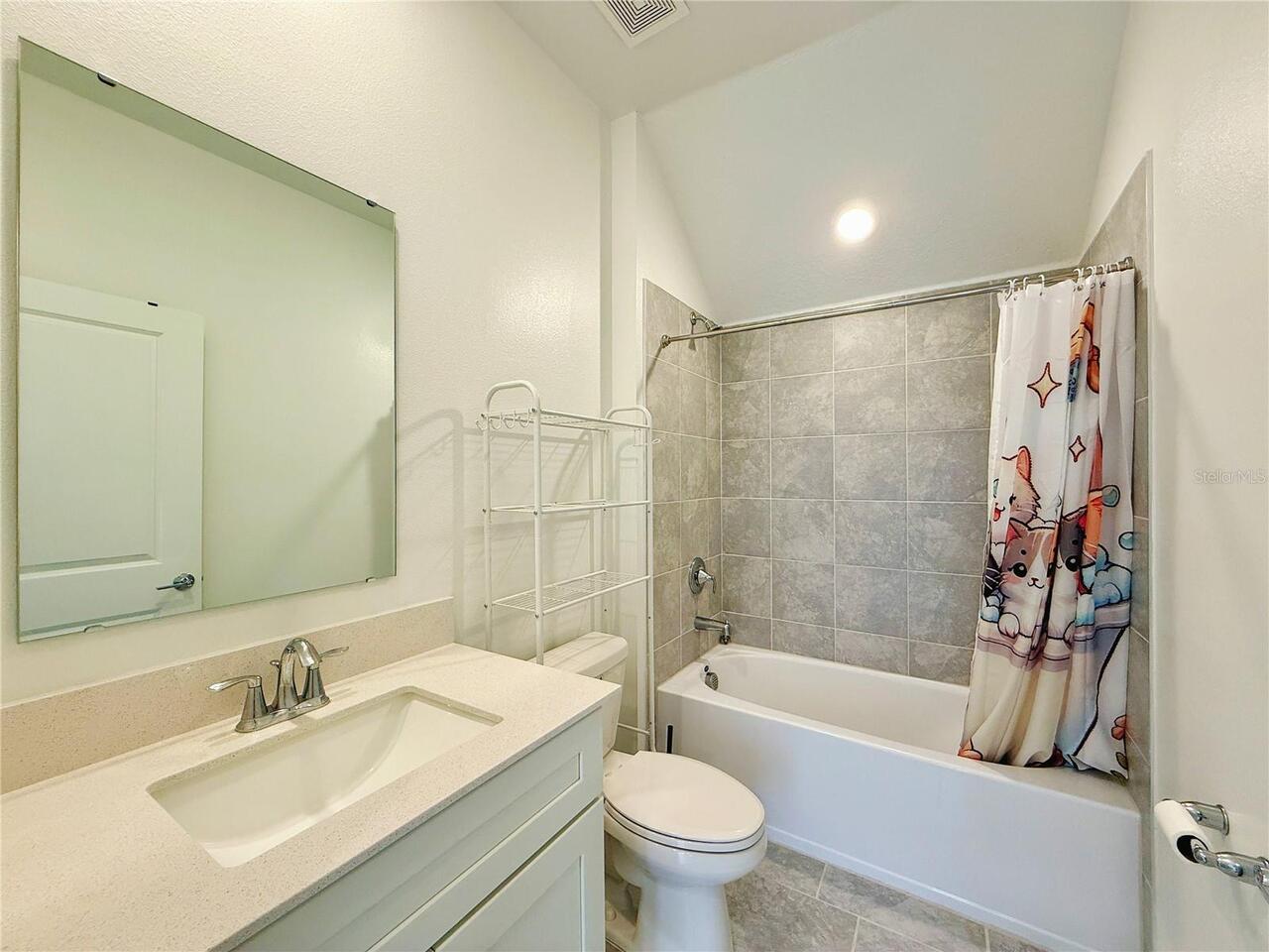 Listing Photo 9