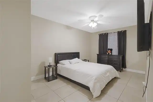 Listing Photo 16