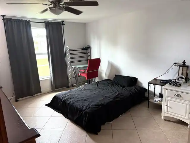 Listing Photo 17