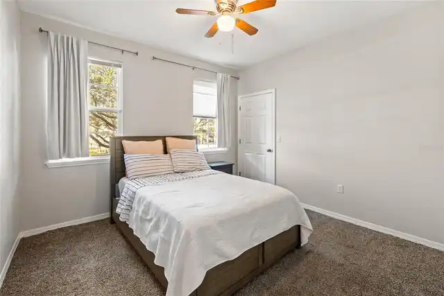 Listing Photo 8