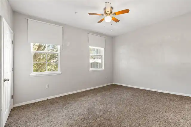 Listing Photo 9