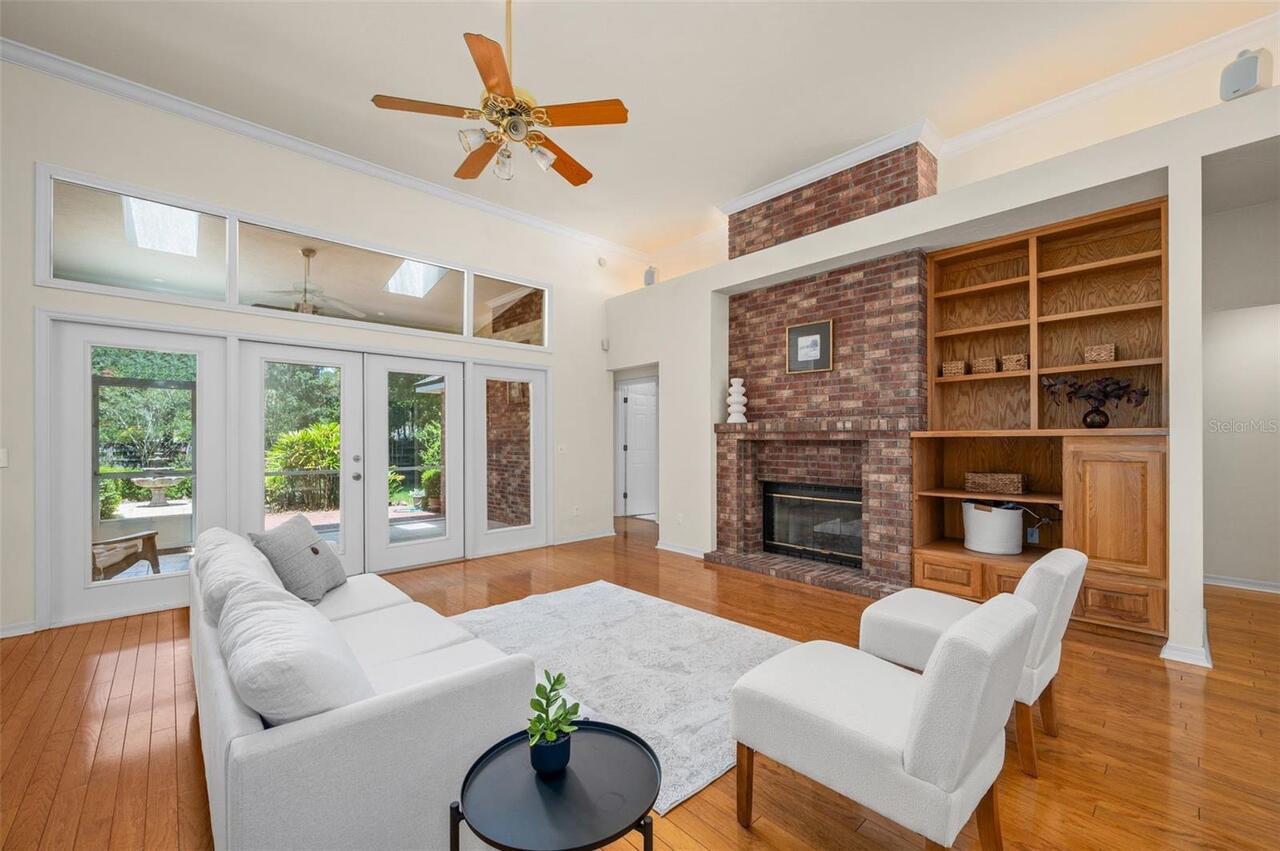Listing Photo 11