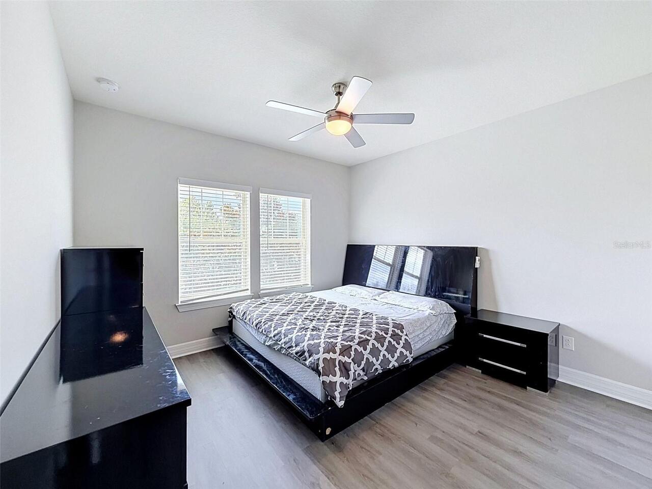 Listing Photo 34