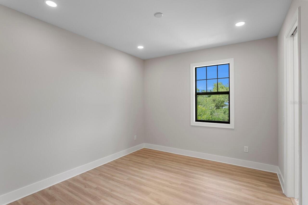 Listing Photo 27