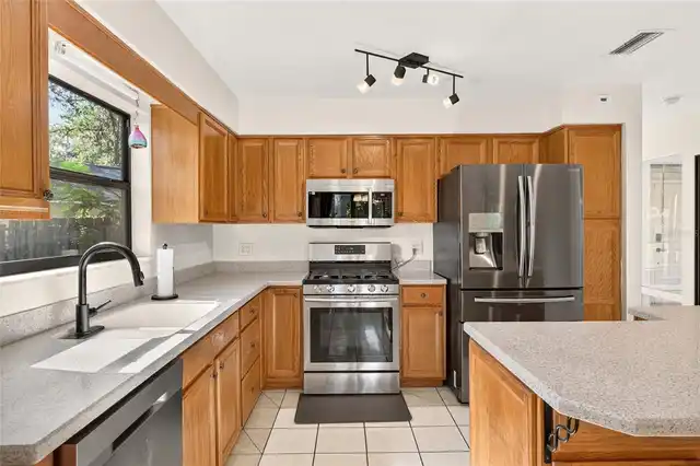 Listing Photo 21