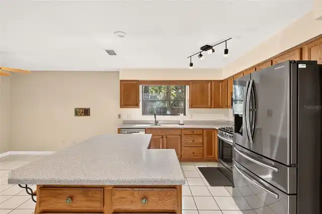 Listing Photo 22