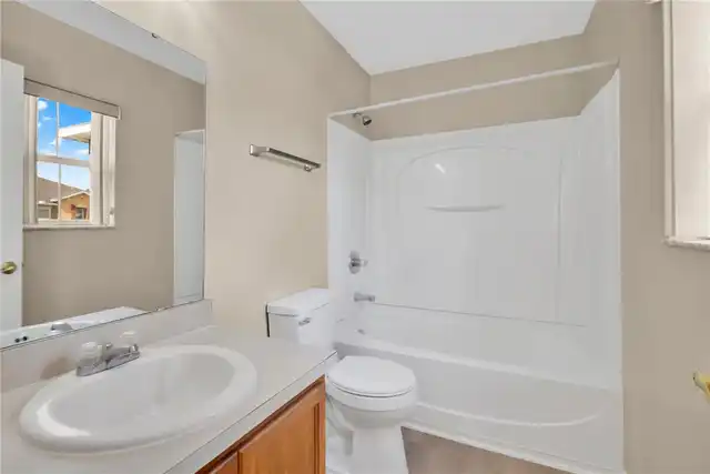 Listing Photo 18