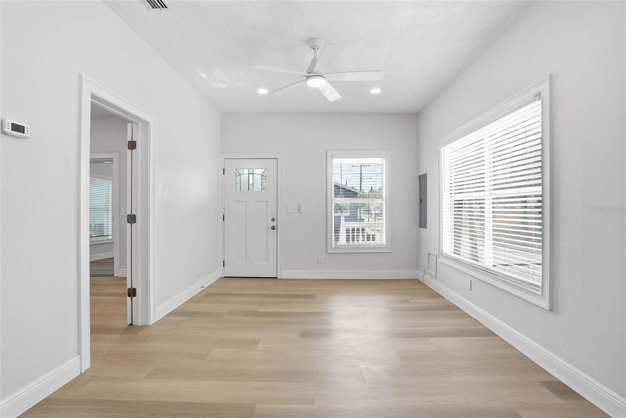 Listing Photo 8