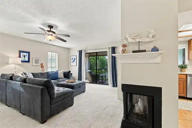 Listing Photo 9