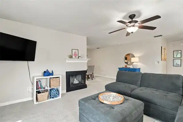 Listing Photo 12