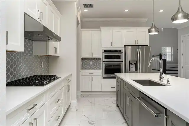 Listing Photo 7