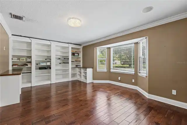 Listing Photo 28