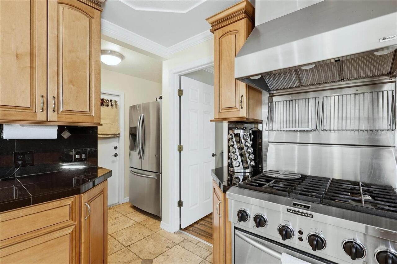 Listing Photo 15