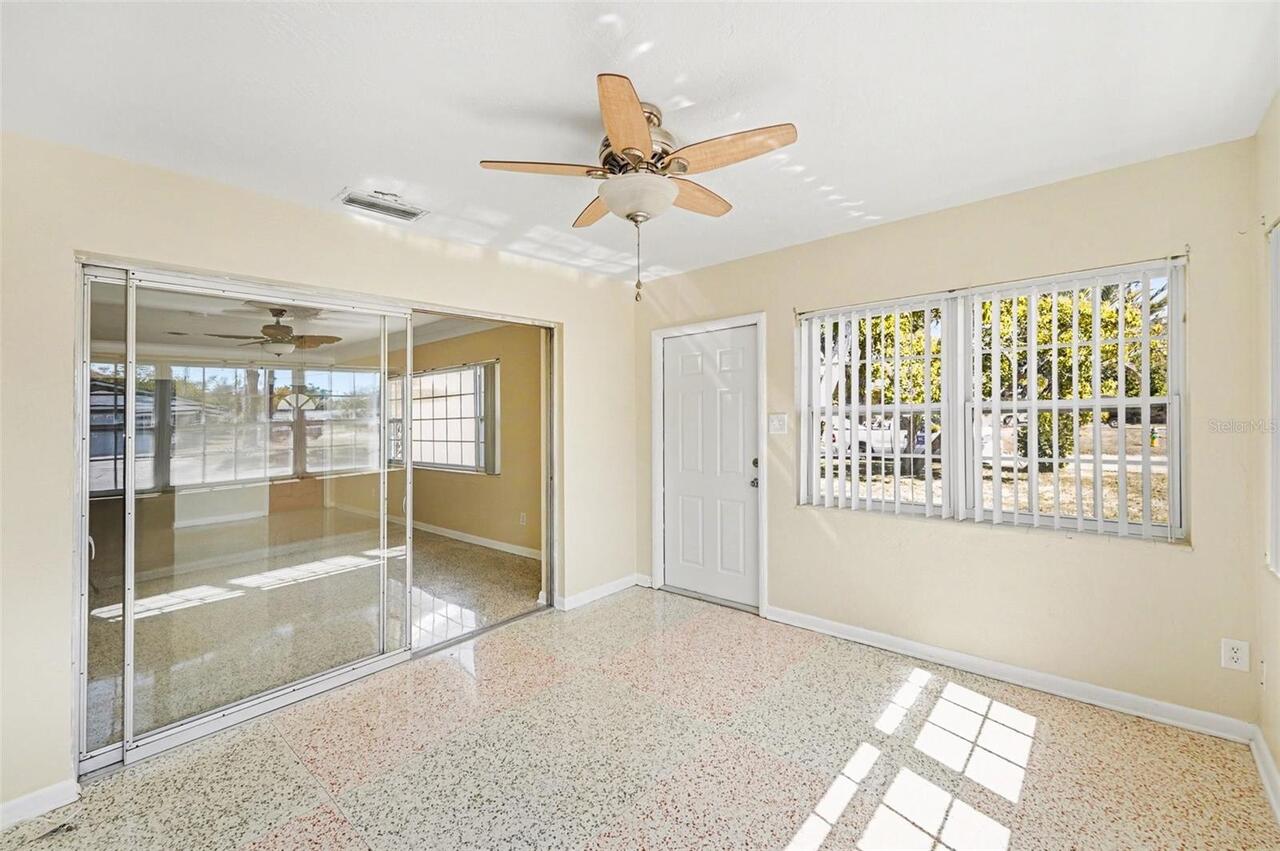 Listing Photo 5
