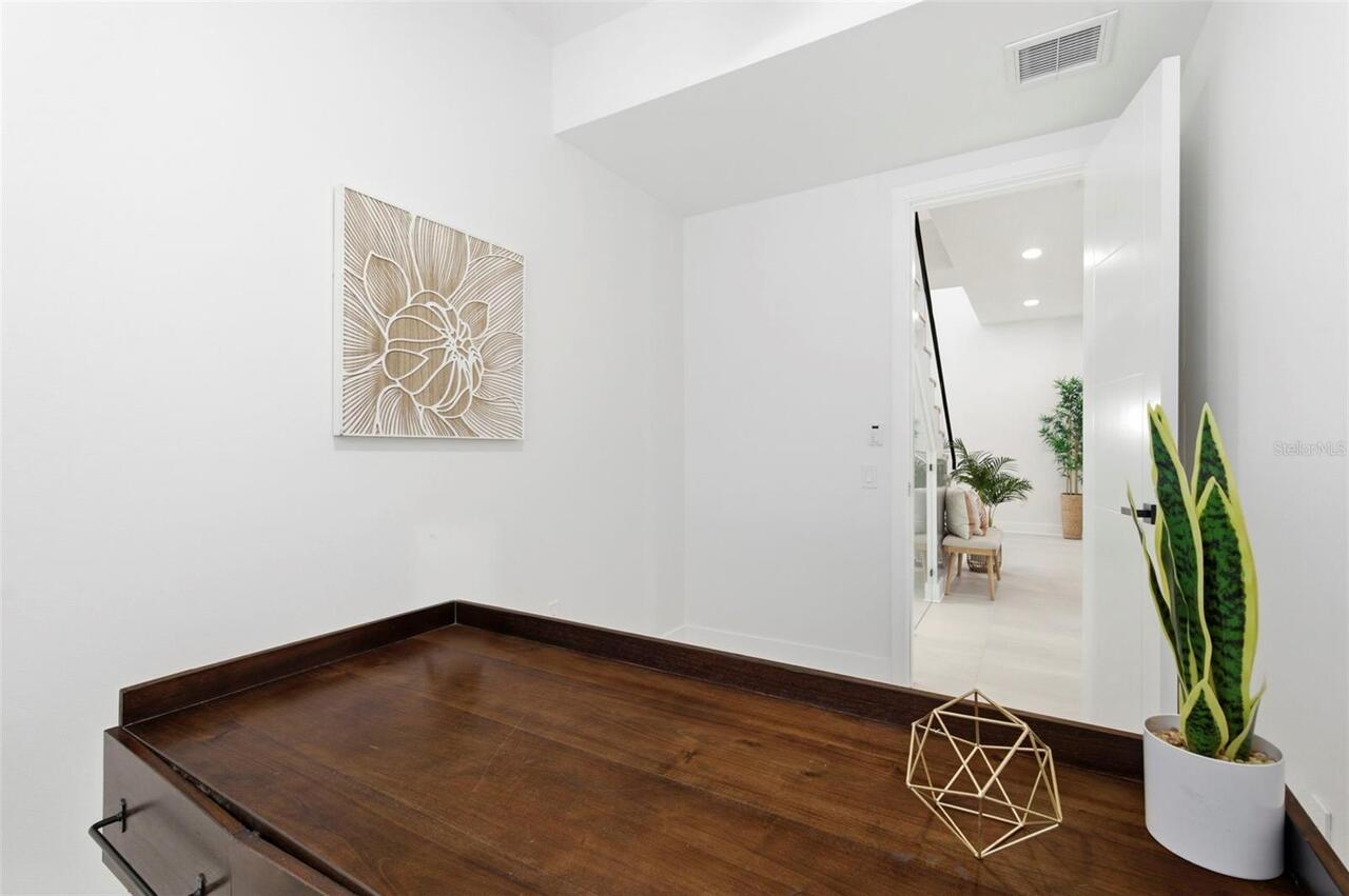 Listing Photo 29