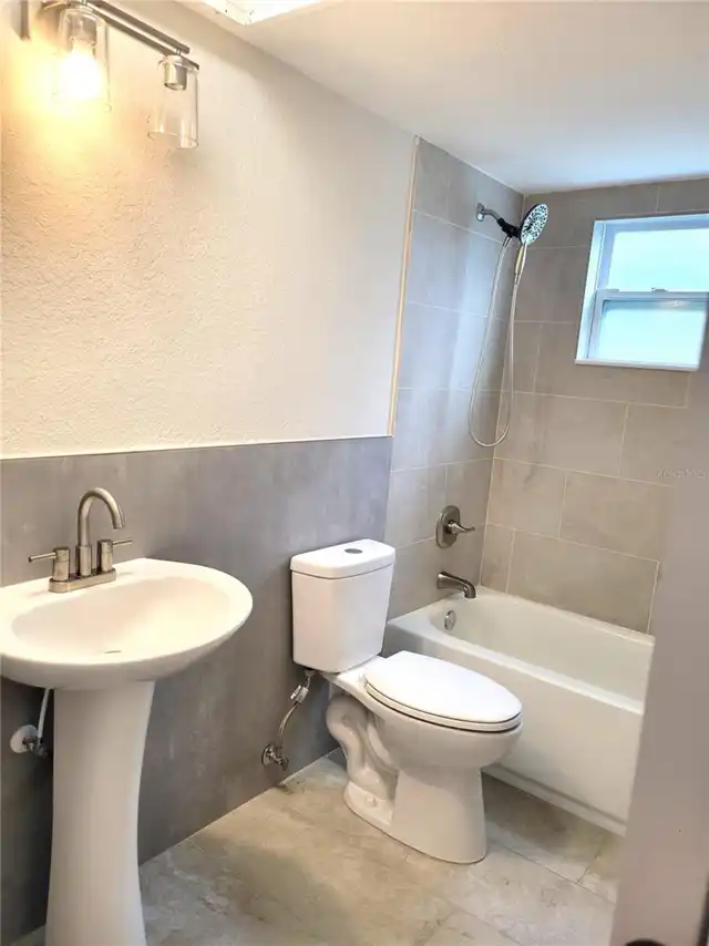Listing Photo 16