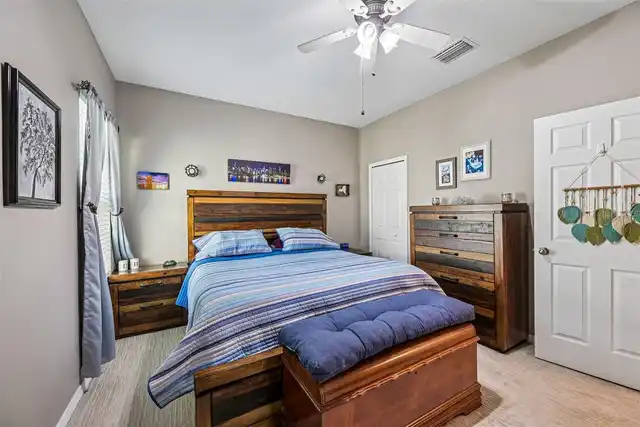Listing Photo 23