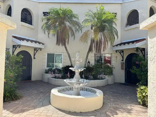 Listing Photo 9