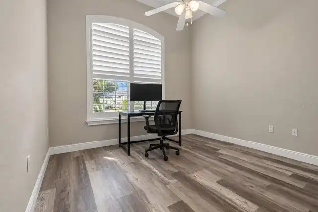 Listing Photo 15