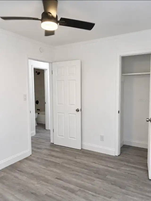 Listing Photo 11
