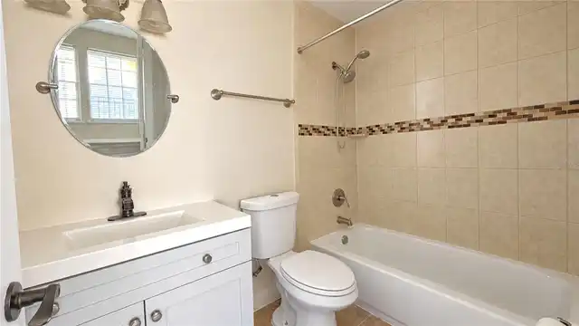 Listing Photo 13
