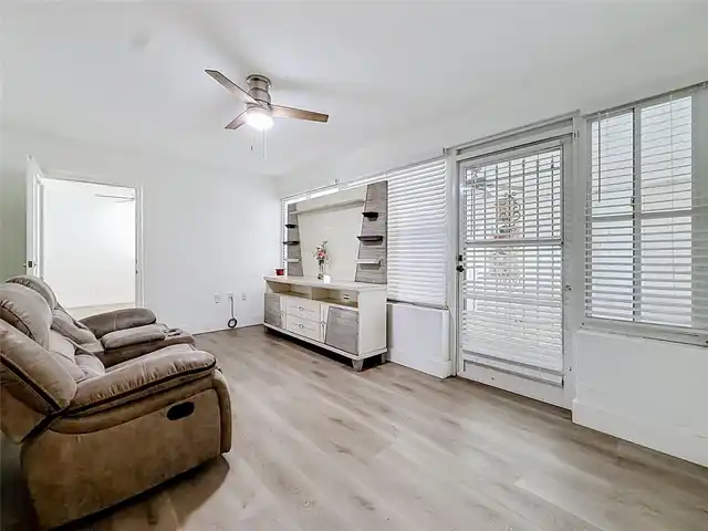 Listing Photo 20