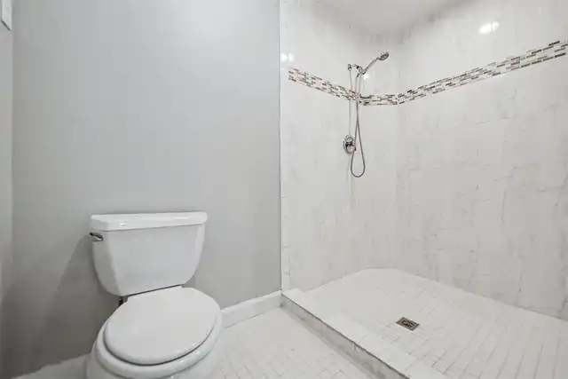 Listing Photo 9