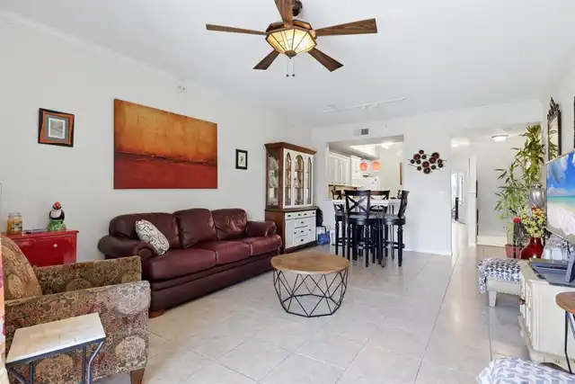 Listing Photo 7