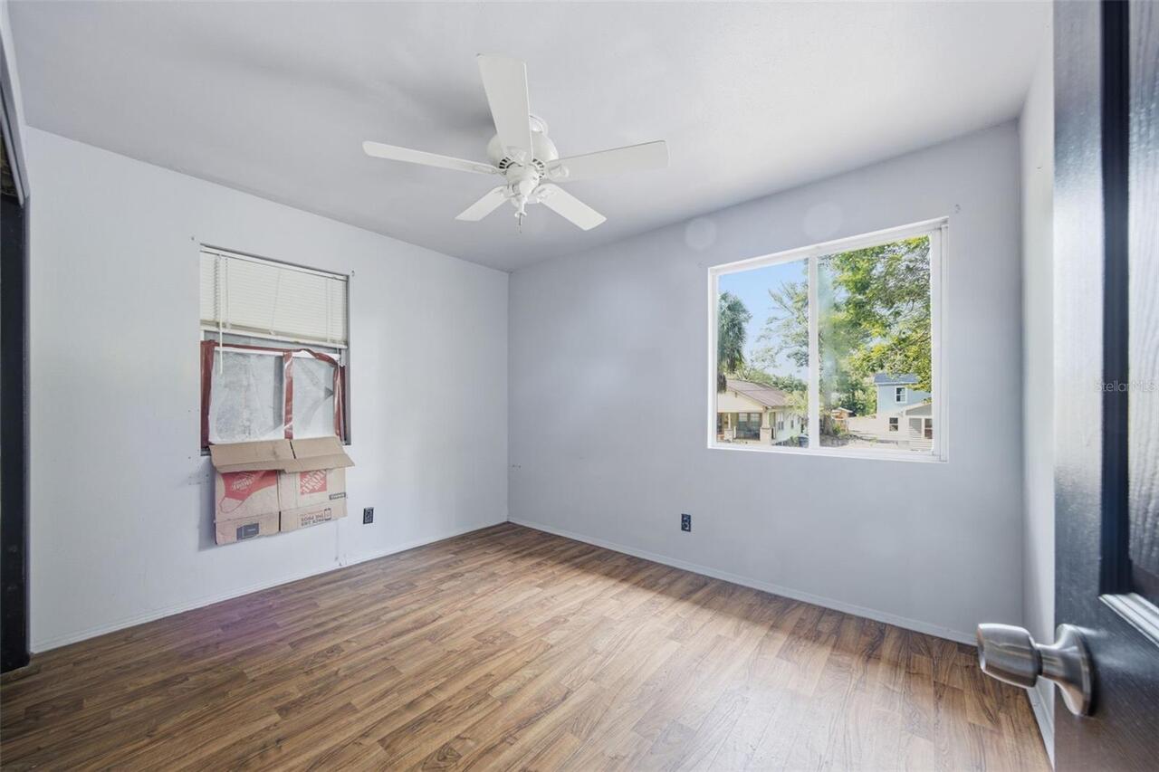 Listing Photo 9