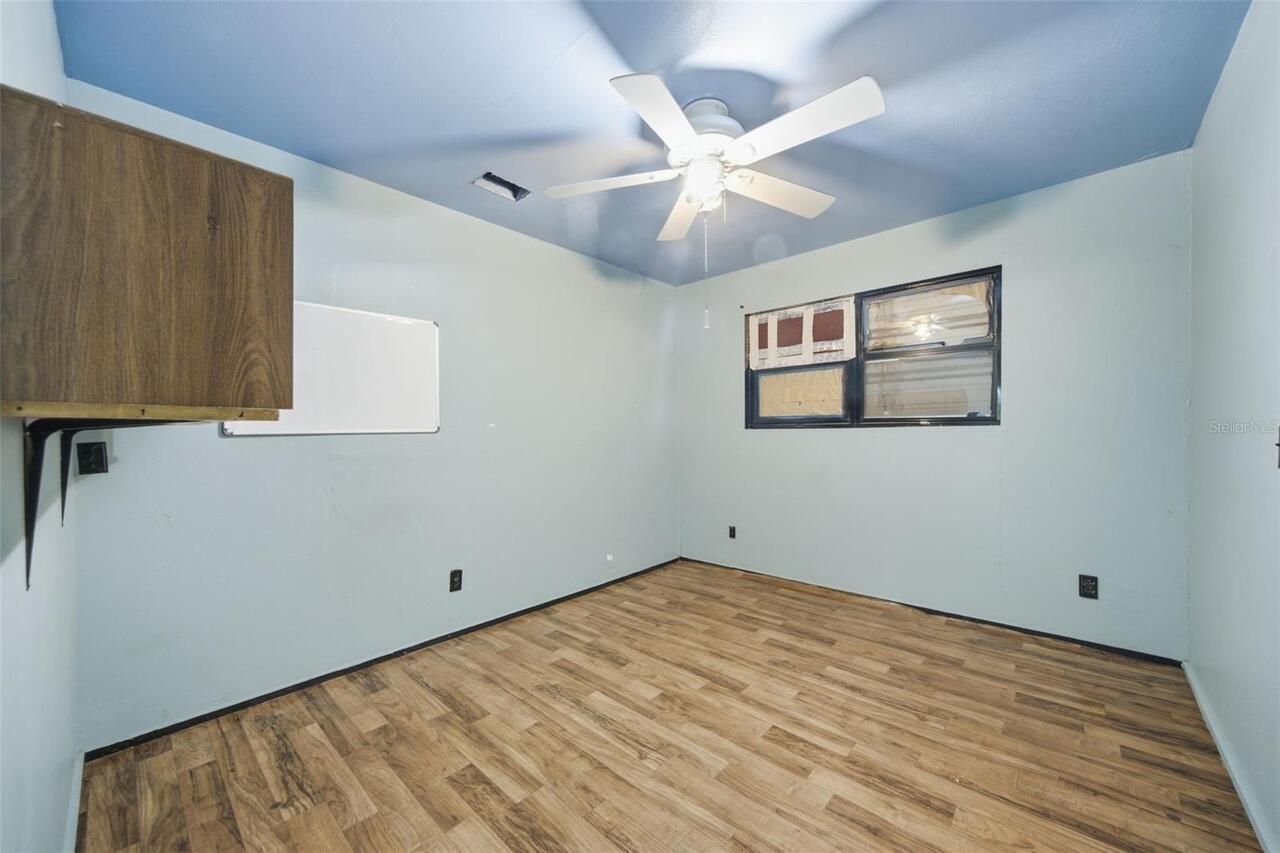 Listing Photo 10