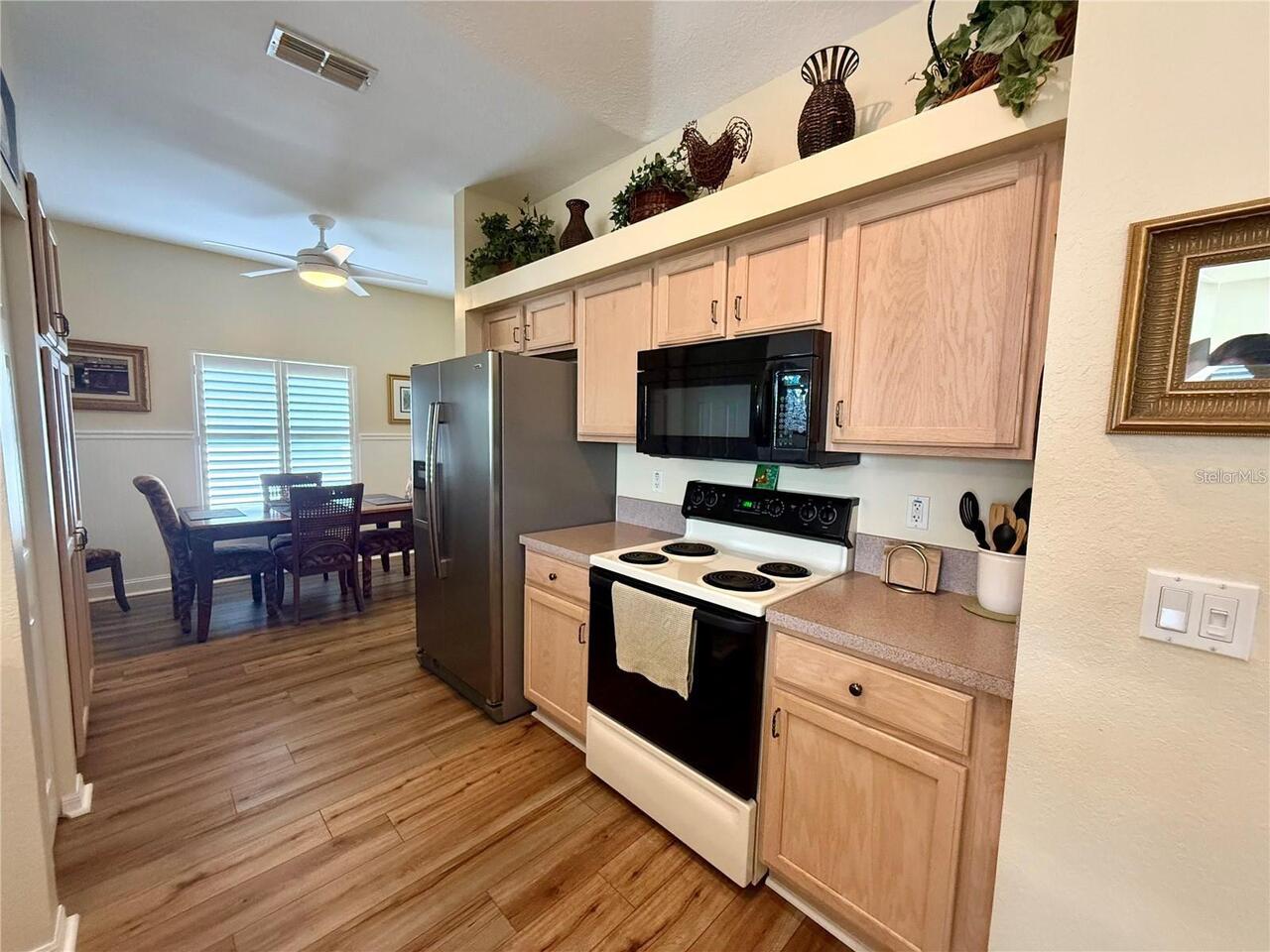 Listing Photo 10