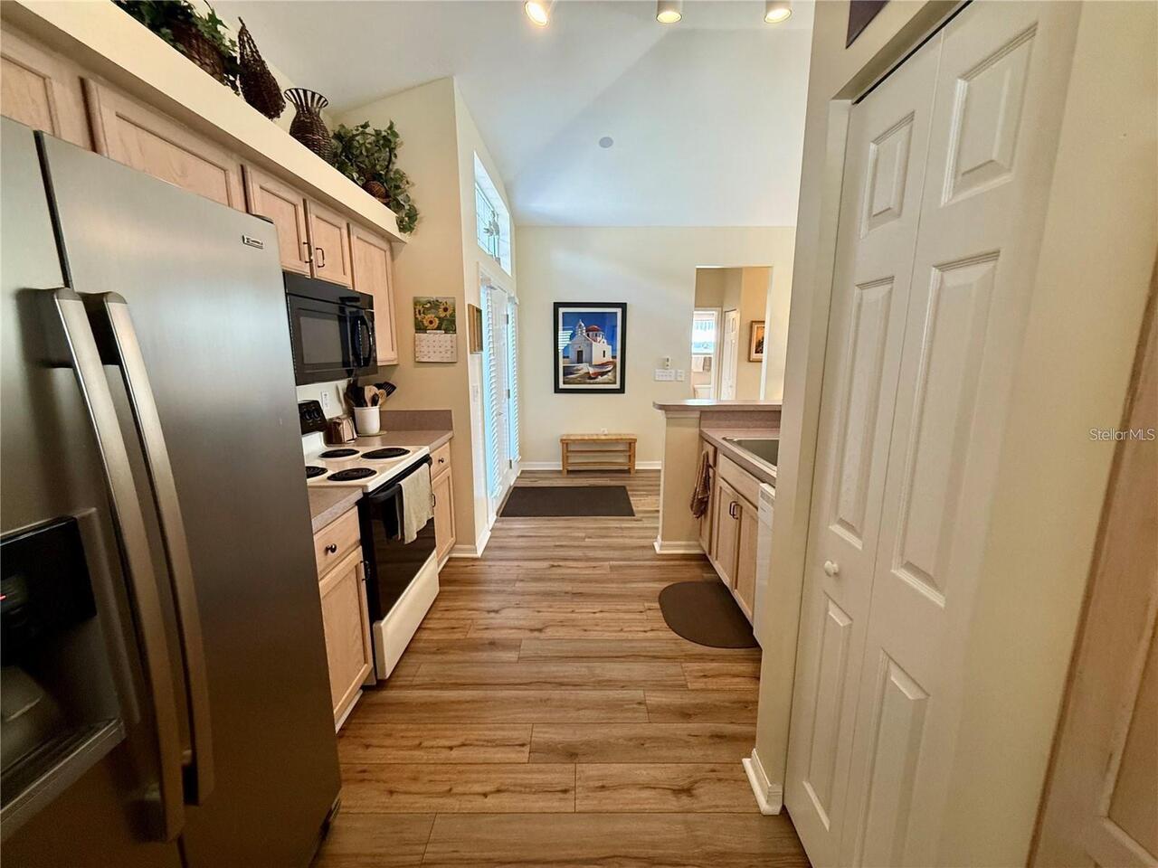 Listing Photo 16