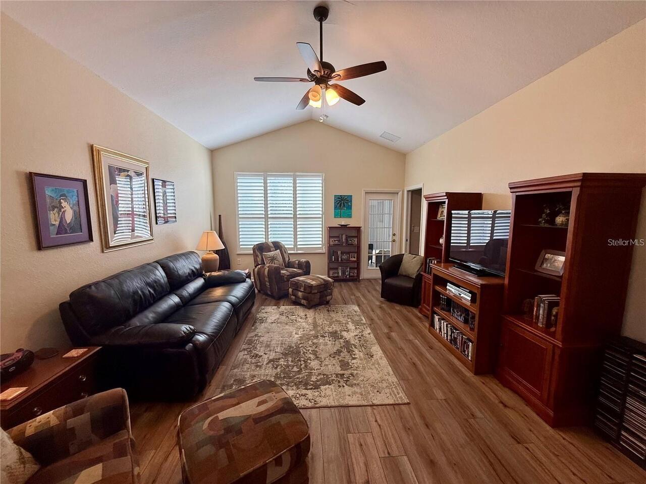 Listing Photo 17