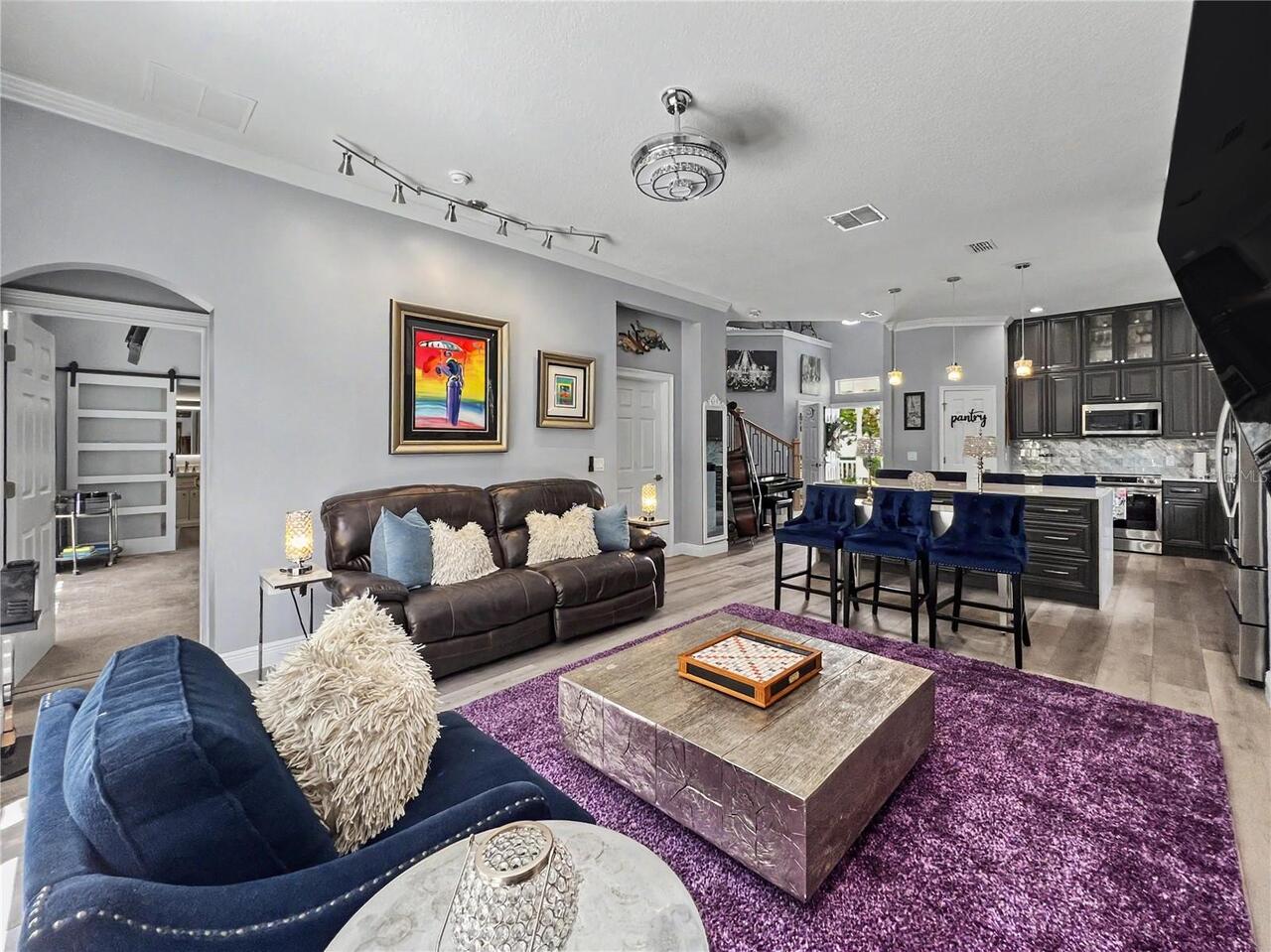 Listing Photo 8