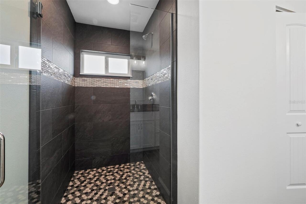 Listing Photo 34