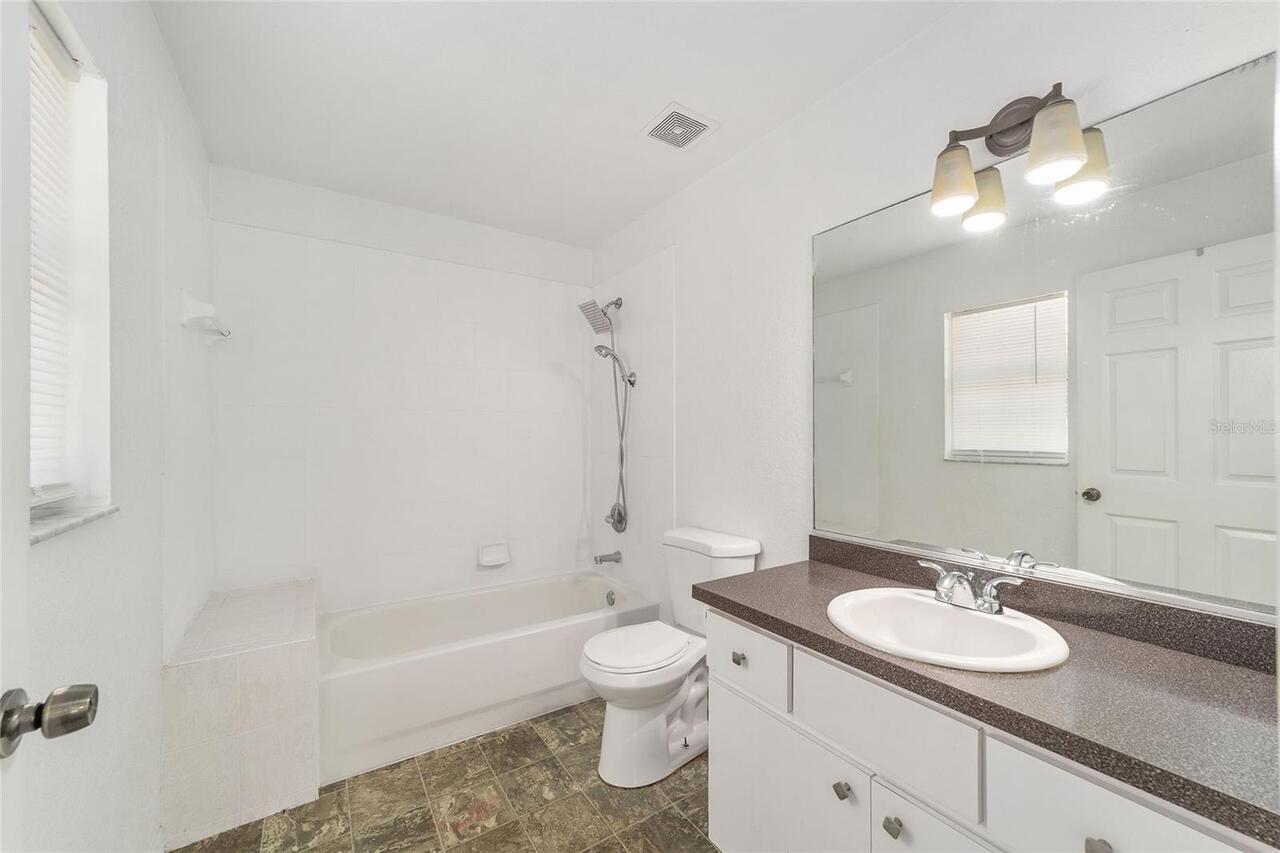 Listing Photo 22