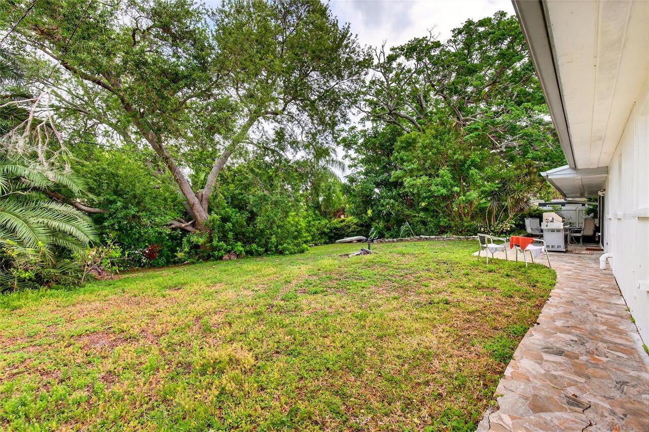 Listing Photo 17