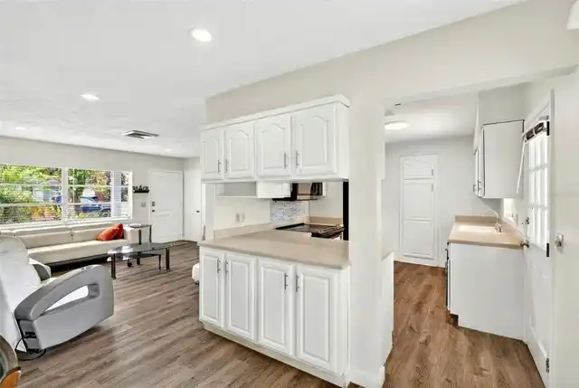 Listing Photo 7