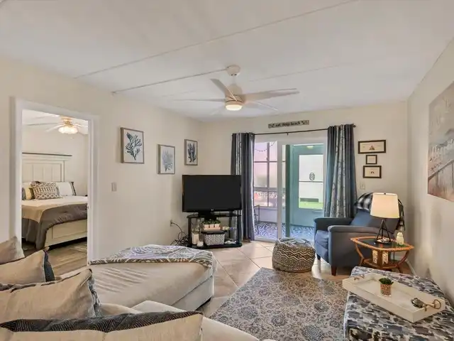 Listing Photo 7