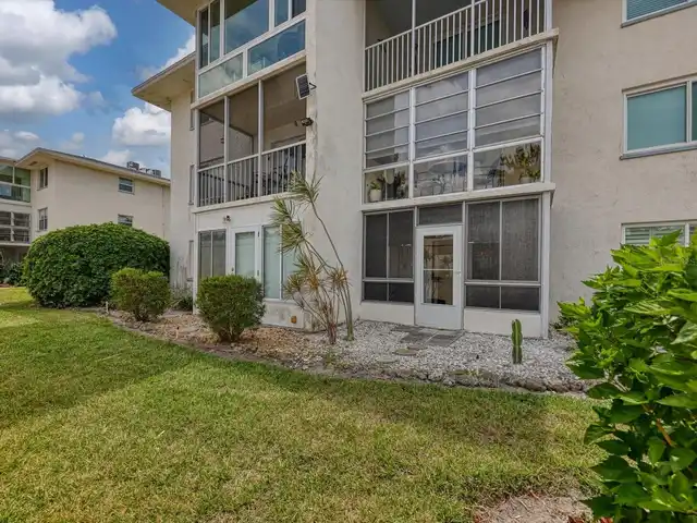 Listing Photo 22