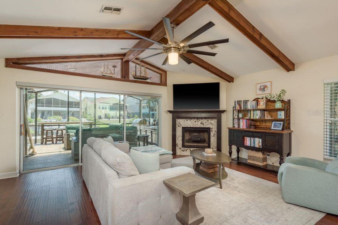 Listing Photo 11