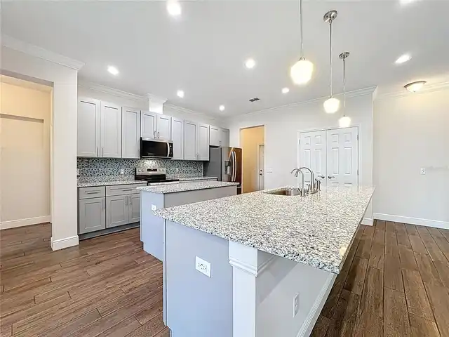 Listing Photo 32