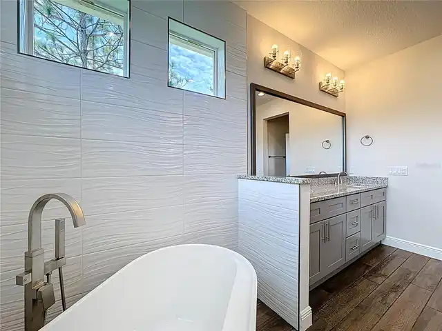 Listing Photo 54